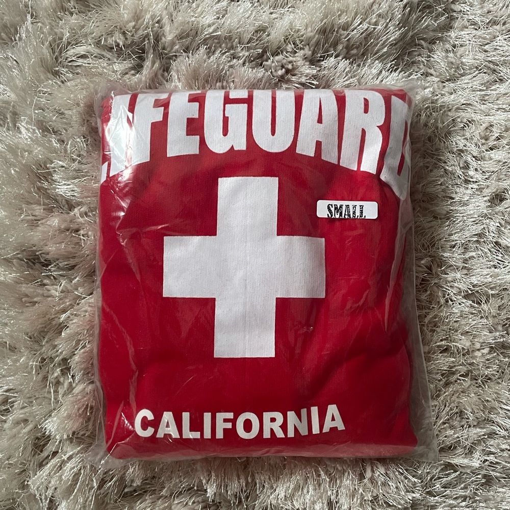 California lifeguard pullover w/original packaging